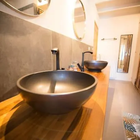 Holiday home Maison Chez Jeannot