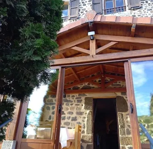 Holiday home Maison Chez Jeannot *